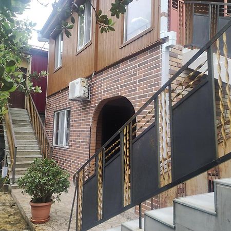 Hotel Private House In Batumi Exterior foto