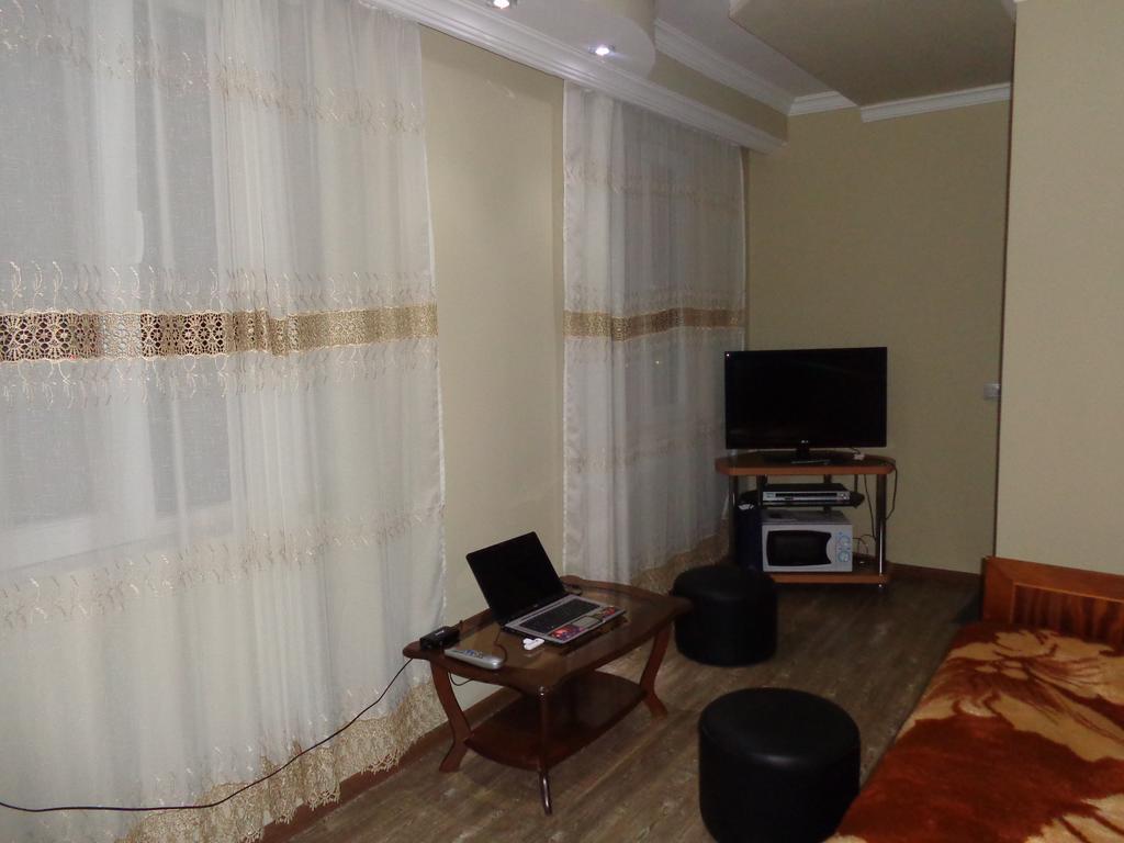 Hotel Private House In Batumi Habitación foto