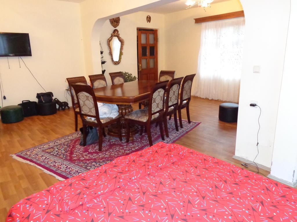 Hotel Private House In Batumi Habitación foto