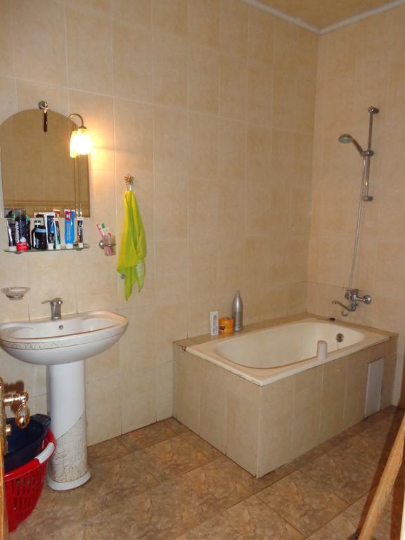 Hotel Private House In Batumi Habitación foto