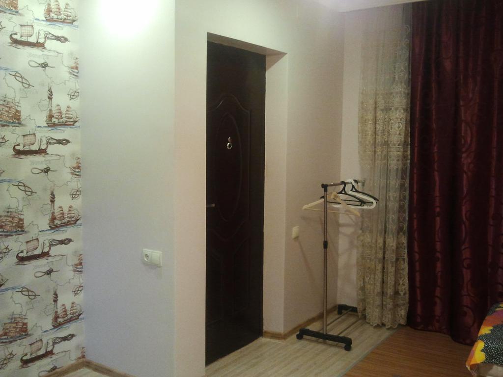 Hotel Private House In Batumi Exterior foto